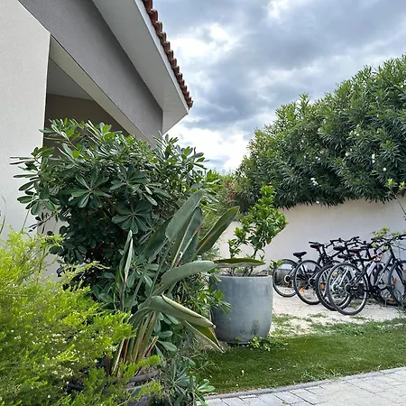 Architecte Ecume 400m فيلة